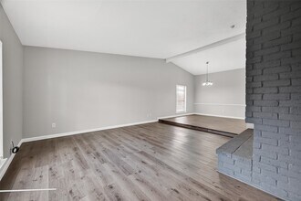 Building Photo - 14034 Lourdes Dr
