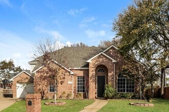 Building Photo - 1308 Sheffield Dr