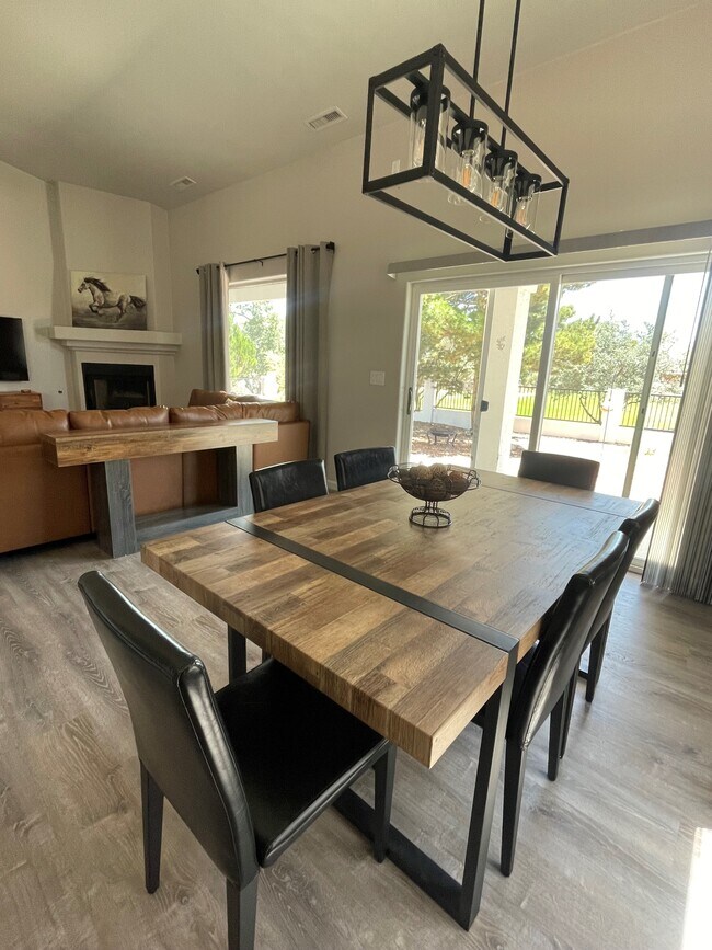 Foto del edificio - 5675 Hole in 1 Dr