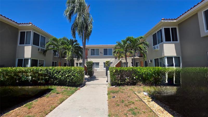 Primary Photo - 611 Ponce de Leon Dr
