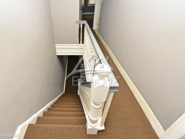 Building Photo - 2 br, 1.5 bath Apartment - 927 Bentalou St