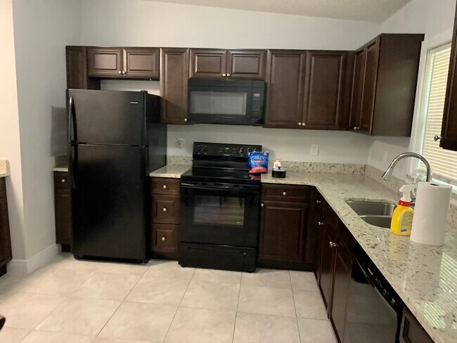Building Photo - 1142 Carefree Cove Dr