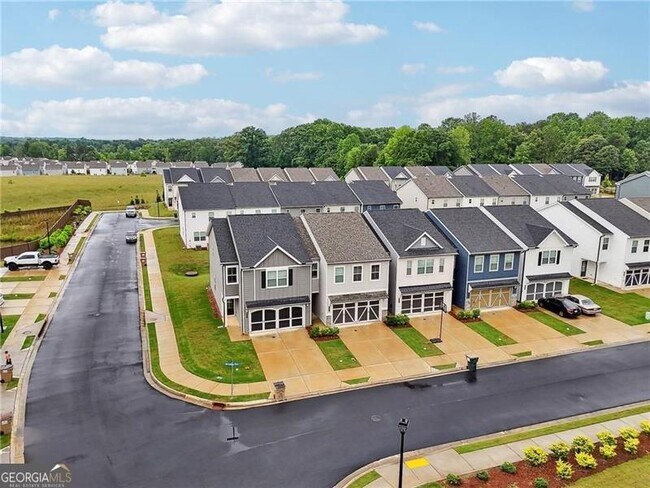 Building Photo - 5207 Canberra Dr