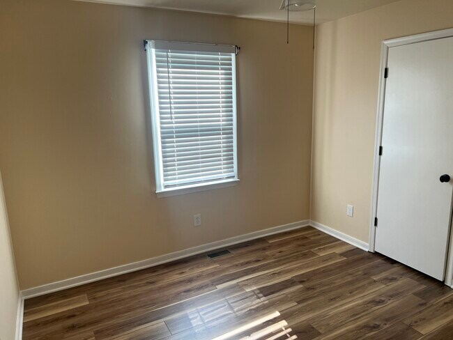 Foto del edificio - 11425 Walton Lake Rd