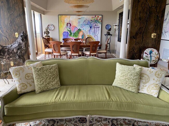 Building Photo - 600 Biltmore Way