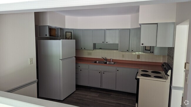 Building Photo - 907 Colegate Dr