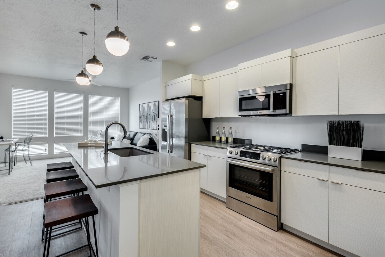 686 S Lone Brook Way, Eagle, ID 83616 Townhome Rentals in Eagle ID