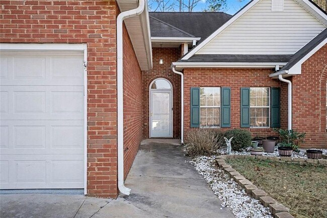 Building Photo - 65 Fairwinds Dr