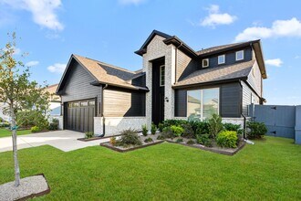 Building Photo - 32419 Fly Fish Wy