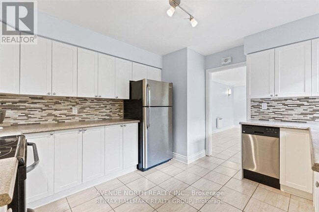 Photo du bâtiment - 1217 Willowdale Ave