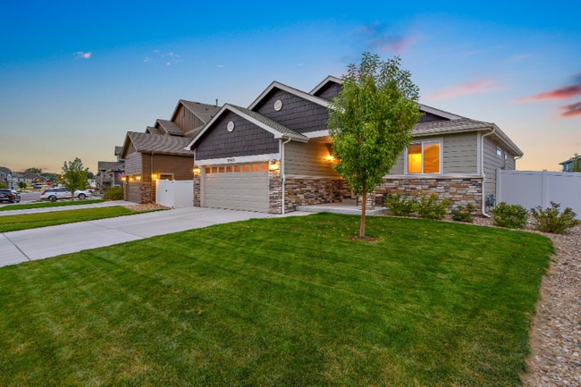 Building Photo - 5945 Clarence Dr