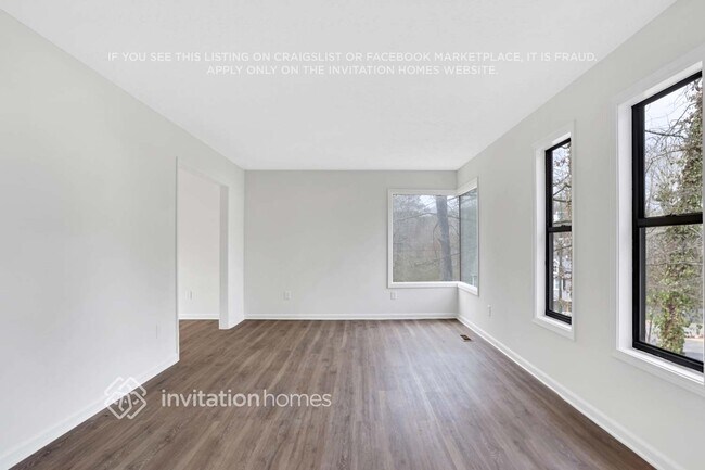 Foto del edificio - 1790 Blackwillow Dr