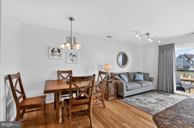 Foto del edificio - 1401 Harbour Cove
