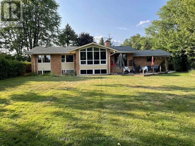 Photo du bâtiment - 505 Fanshawe Park Rd E