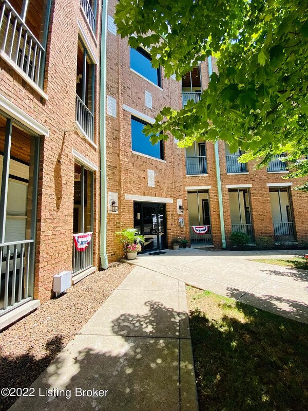 900 S 5th St Unit 103, Louisville, KY 40203 Condo for Rent in