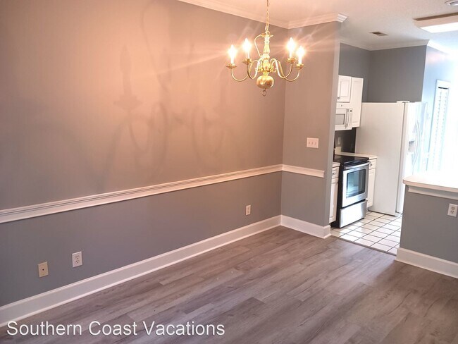 Building Photo - 1 br, 1.5 bath House - 694 Riverwalk Drive...