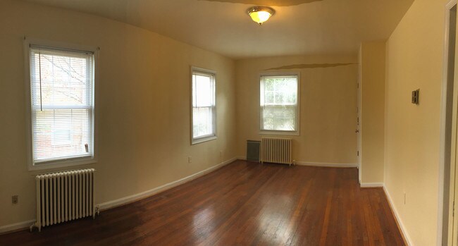 Building Photo - 8314 Flower Ave