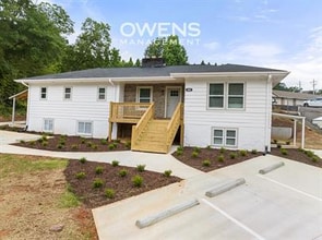 Building Photo - 400 Northside Dr