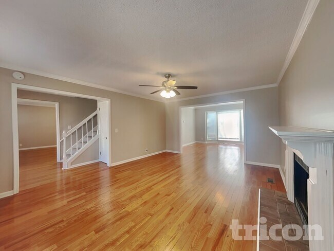 Foto del edificio - 2113 Putnam Ln