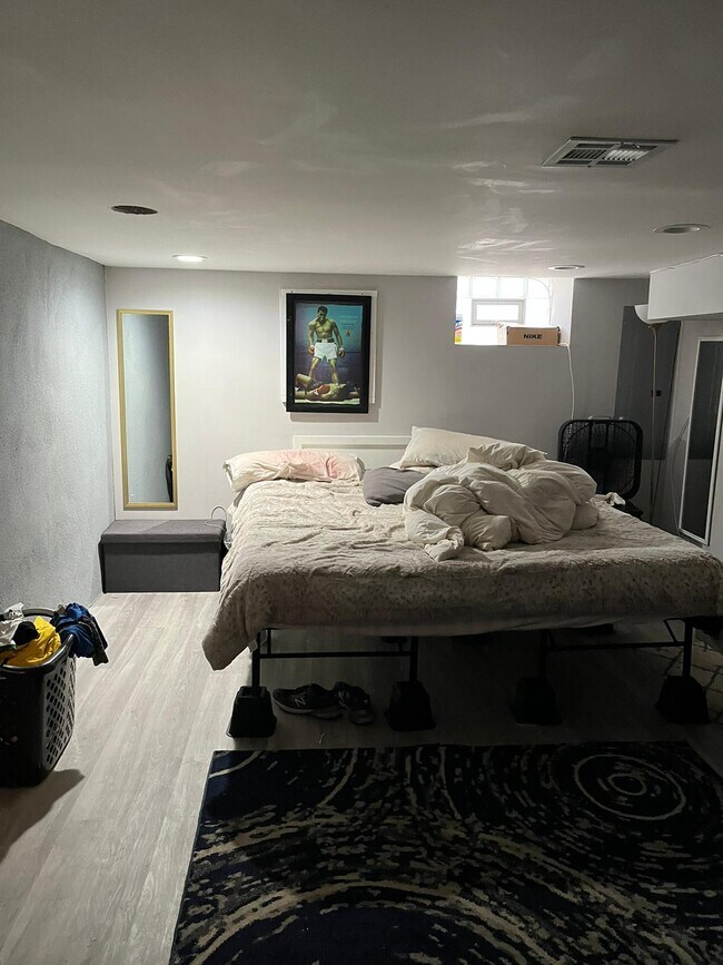 Foto del edificio - 3021 W Colona St