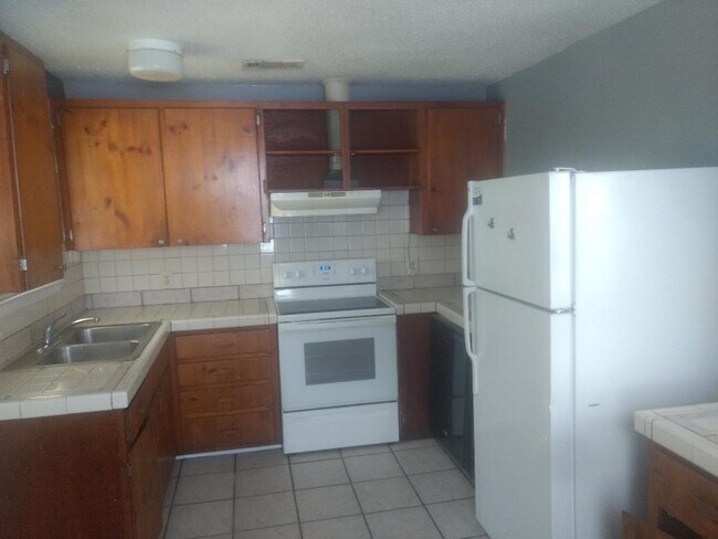 Foto del edificio - 1600 Damon St