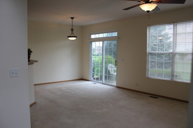Building Photo - 355 Grape Vine Trail