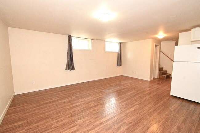 Building Photo - 2647 Oak St