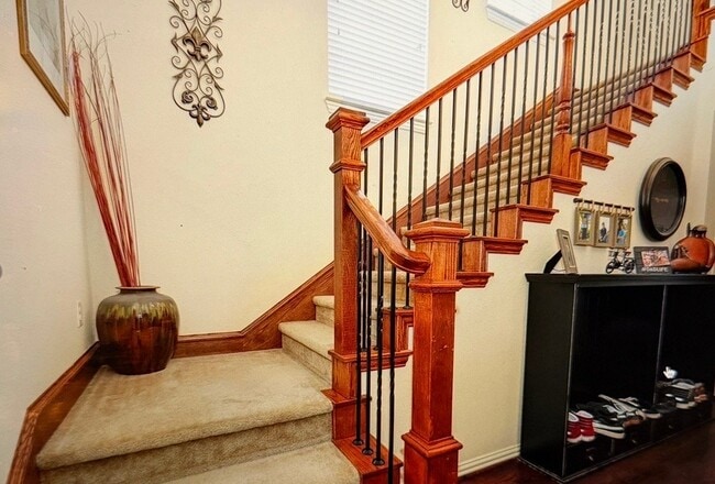 Photo - 3108 Hereford Dr House