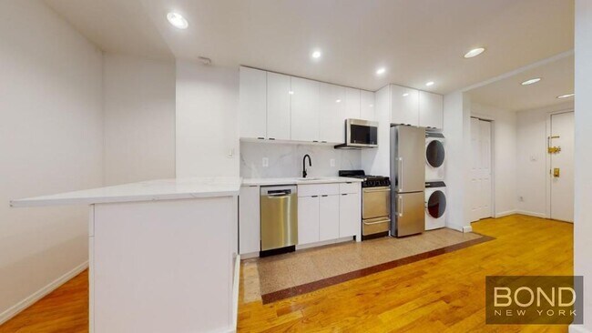 Foto del edificio - 299 E 11th St