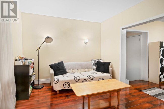 Building Photo - 51 Reserve St