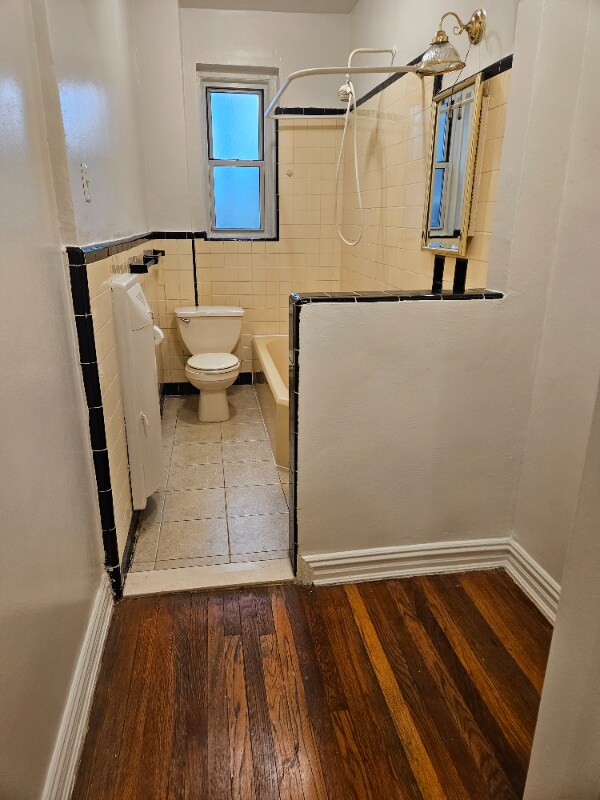 Foto del edificio - 111-39 76th Rd
