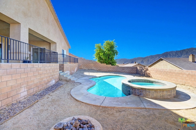 Foto principal - 13057 Maui Way