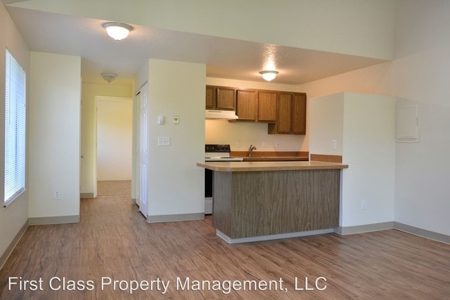 Building Photo - 4114 SE Pardee St
