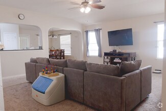 Building Photo - 606 Lakemont Dr
