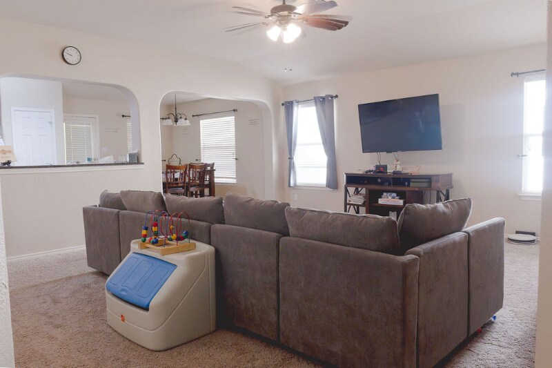 Foto principal - 606 Lakemont Dr