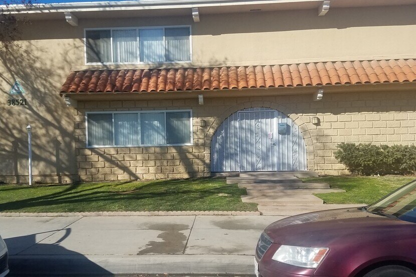 Limpie y privado - 38521 5th St E