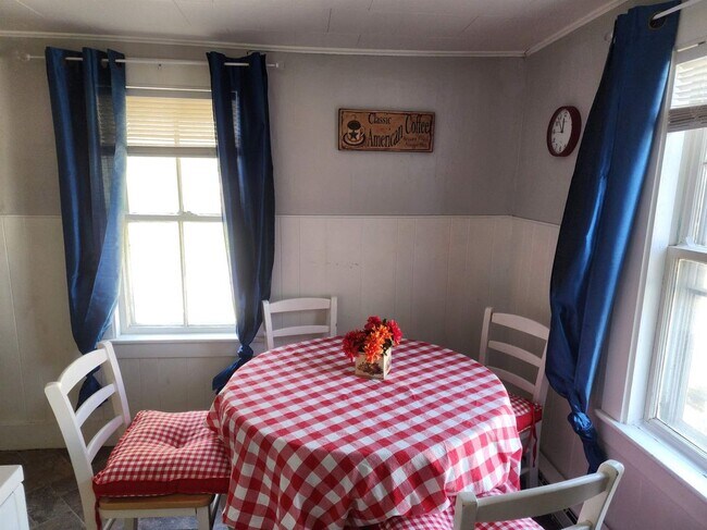 Foto del edificio - 6 Hager Ln