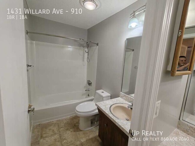 Building Photo - 1431 Willard Ave