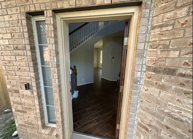 Building Photo - "Charming 3-Bed Oasis with Granite Touches & Cozy Fireplace in Cibolo!"