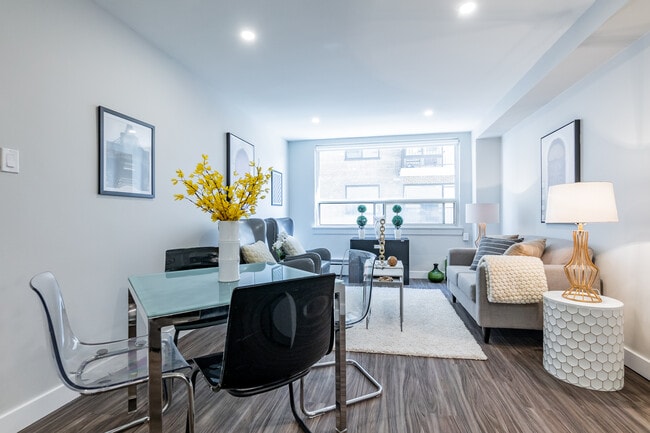 Photo - Eighty-five on Wellesley Apartments