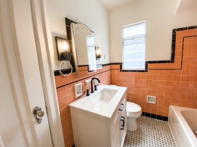 Foto del edificio - 6604 Buckingham Pl