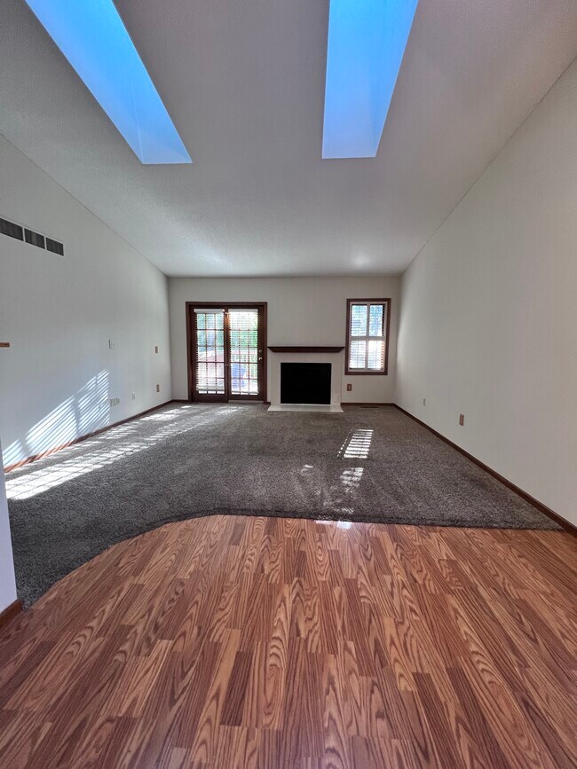 Living room - 7331 Bren Lane