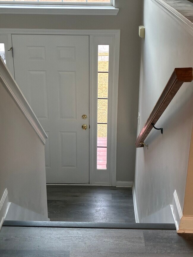 Foto del edificio - 110 Ashbury Dr