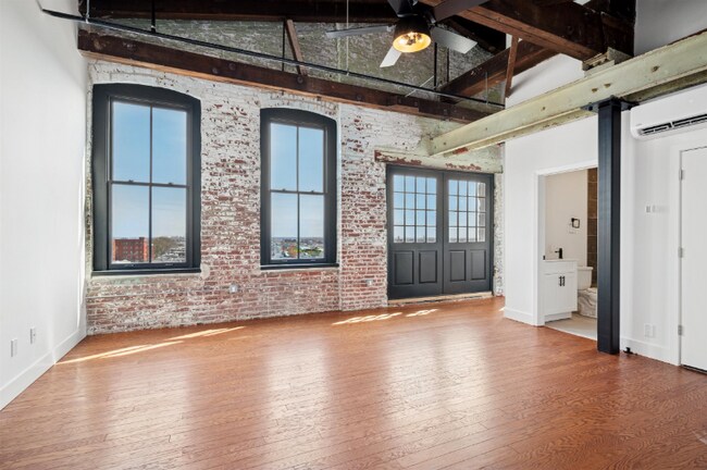 Foto del edificio - 2545 N Hancock St