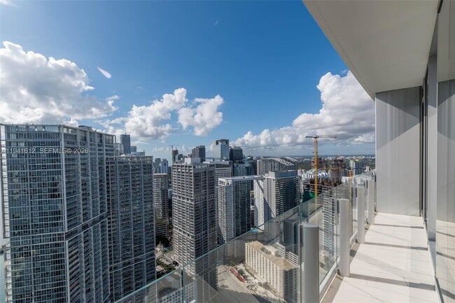 Building Photo - 300 Biscayne Blvd Way