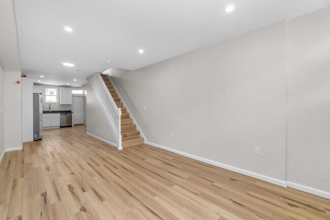 Foto del edificio - 3326 Noble St
