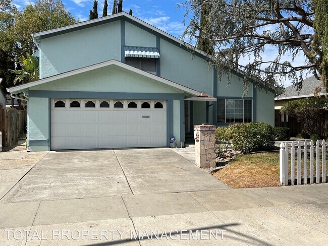 Foto del edificio - 5 br, 2 bath House - 3137 JENKINS AVE.