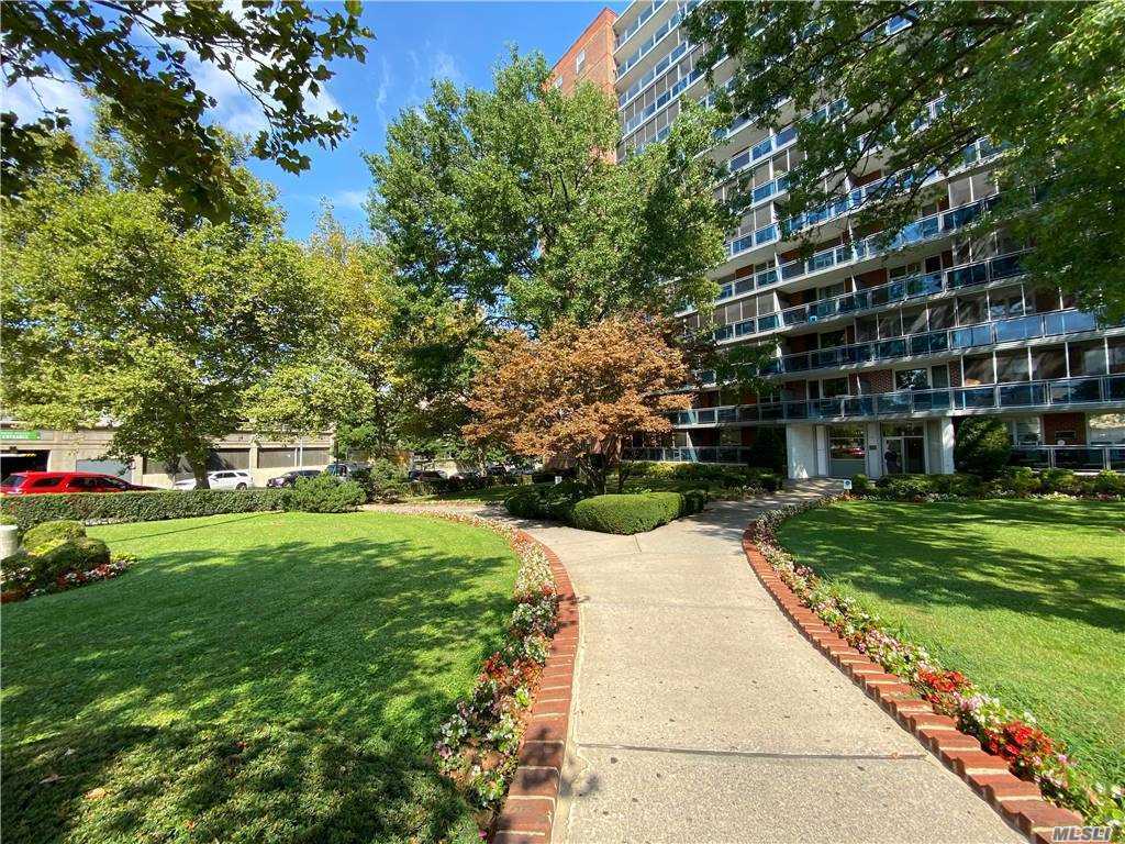 Foto principal - 97-7-97-63 63rd Rd