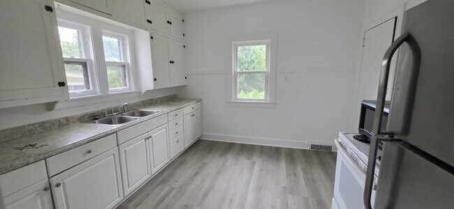 Foto del edificio - 1539 S 10th St