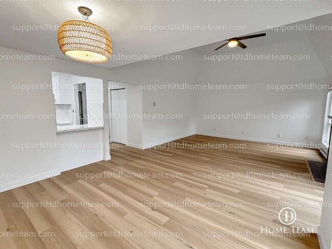 Building Photo - "RARE Downtown Bellevue Condo with Attache...